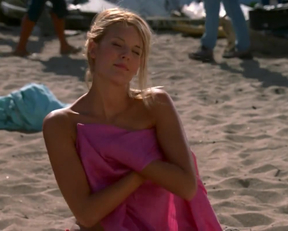 Maggie Grace Bikini Plot On Lost - Film nackt