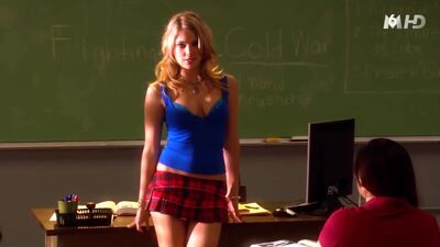 Ashley Benson Playing A Hot, Busty Cheerleader - Film nackt