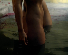 Anna Hutchison In 'Spartacus' - Film nackt