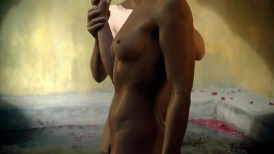 Anna Hutchison In 'Spartacus' - Film nackt