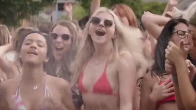 Chloe Grace Moretz In 'Neighbors 2' - Film nackt