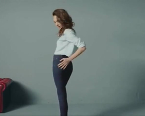 Gal Gadot, Castro Jeans Commercial - Film nackt
