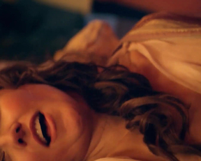 Lucy Lawless And Jaime Murray Threesome In Spartacus - Film nackt