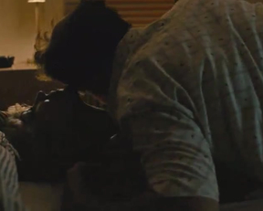 Maggie Gyllenhaal In Deuce - Film nackt