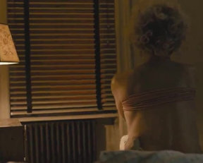 Maggie Gyllenhaal In Deuce - Film nackt