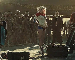 Margot Robbie Providing The Only Good Scene In Suicide Squad - Film nackt