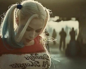 Margot Robbie Providing The Only Good Scene In Suicide Squad - Film nackt