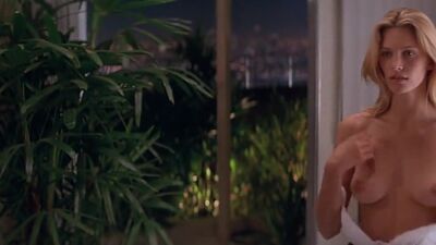 Natasha Henstridge - Species - Film nackt