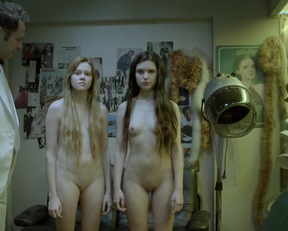 Michalina Olszanska  Marta Mazurek Appear To Be Missing Some Of Their Plot In Córki Dancingu - Film nackt