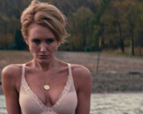 Nicky Whelan In Inconceivable - Film nackt