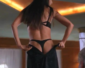 Demi Moore In 'Striptease' - Film nackt