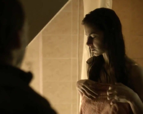 Catalina Denis In The Tunnel - Film nackt