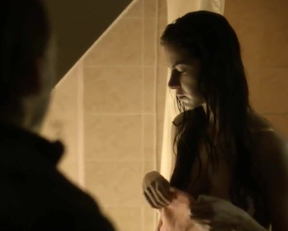 Catalina Denis In The Tunnel - Film nackt