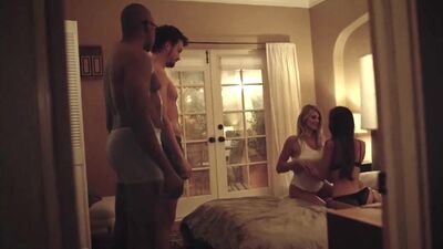 Eliza Coupe  Teri Andrez - Casual - Film nackt