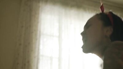 Levy Tran In Shameless - Film nackt