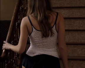 Lili Simmons Has A Nice Ass - Film nackt