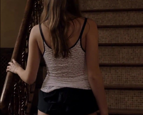 Lili Simmons Has A Nice Ass - Film nackt