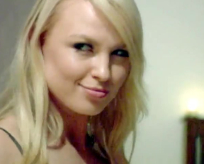 Irina Voronina  Deanna Minerva - The Casino Job - Film nackt