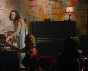 Rachel Brosnahan In 'The Marvelous Mrs. Maisel' - Film nackt