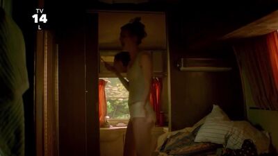 Mackenzie Davis - A Brief Plot - Film nackt