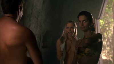 Elena Lyons  Tanja Reichert In Club Dread - Film nackt