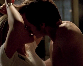 Anna Paquin - True Blood - S02E01 - Film nackt