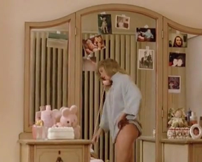 Cathy Podewell - Night Of The Demons - Film nackt