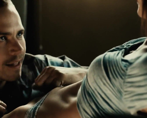 Vera Farmiga - Running Scared - Film nackt