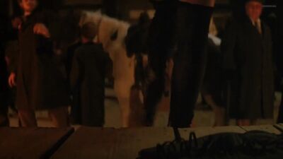 Jenny Wright In 'Young Guns II' - Film nackt