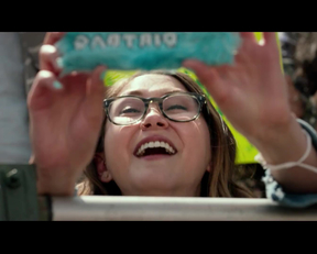 Emily Meade Flashing Her Back Plot In Nerve - Film nackt