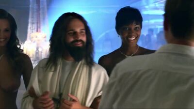 Cassie Keller  Chernise Yvette Heavenly Plot In A Very Harold  Kumar 3D Christmas - Film nackt
