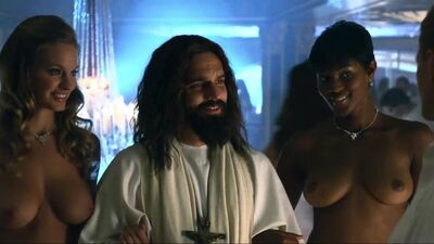 Cassie Keller  Chernise Yvette Heavenly Plot In A Very Harold  Kumar 3D Christmas - Film nackt