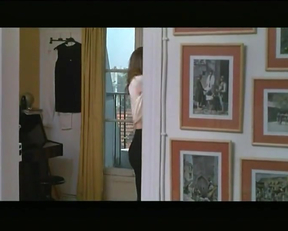 Young Marion Cotillard - Film nackt