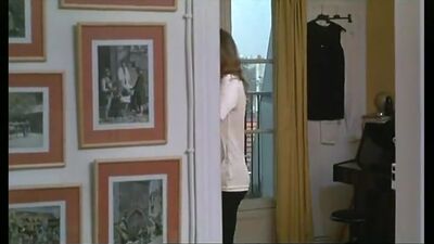 Young Marion Cotillard - Film nackt