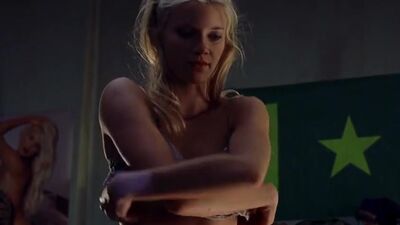 Amy Smart In 'Road Trip' - Film nackt