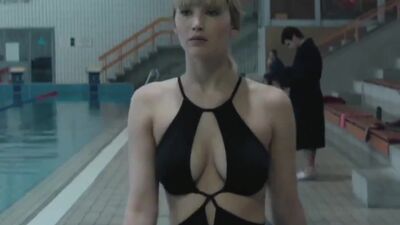 Jennifer Lawrence - Red Sparrow Trailer - Film nackt