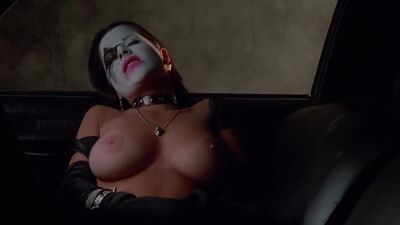 Kelly Monaco In 'Idle Hands' - Film nackt