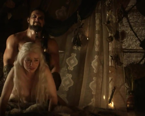 Happy Birthday To Emilia Clarke - GOT - Film nackt