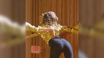 Anna Kendrick Pitch Perfect 2 Backplot - Film nackt