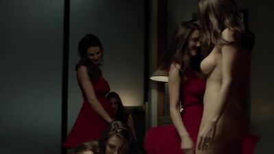 Luisa Moraes In 'Solace' - Film nackt