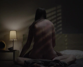 Sarah Hagan In 'Sun Choke' - Film nackt