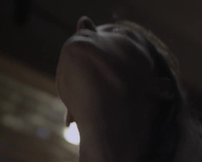 Sarah Hagan In 'Sun Choke' - Film nackt