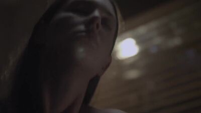 Sarah Hagan In 'Sun Choke' - Film nackt