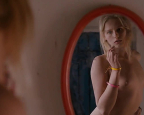 Aleksandra Bortich In Kak Menya Zovut - Film nackt