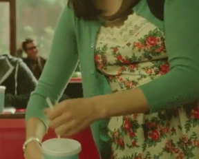 Alison Brie In Community TV Show - Film nackt