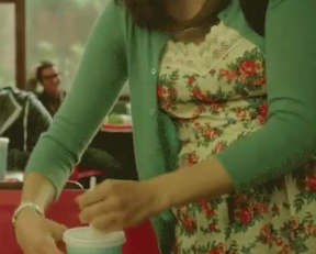 Alison Brie In Community TV Show - Film nackt