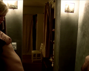 Valérie Maes's Milf Plot In "Chroniques Sexuelles D'une Famille D'Aujourd'hui" - Film nackt