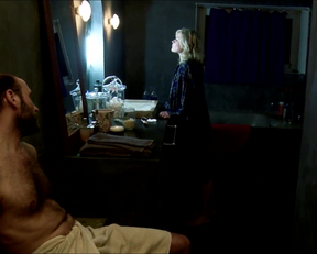 Valérie Maes's Milf Plot In "Chroniques Sexuelles D'une Famille D'Aujourd'hui" - Film nackt