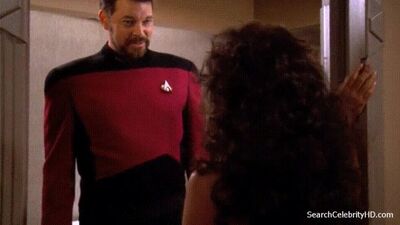 Deanna Troi - Film nackt