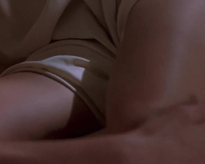 Olivia D'Abo, Lora Zane And Laila Robins Plotting In Live Nude Girls - Film nackt